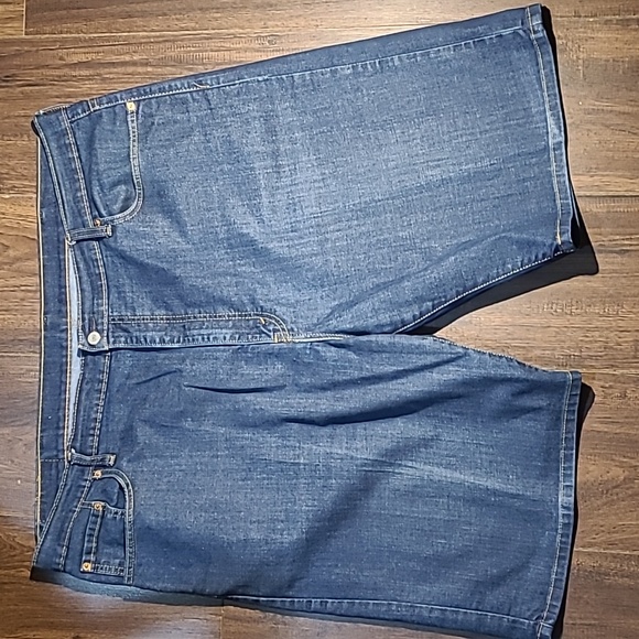 LEVI'S SHORTS - Picture 3 of 5